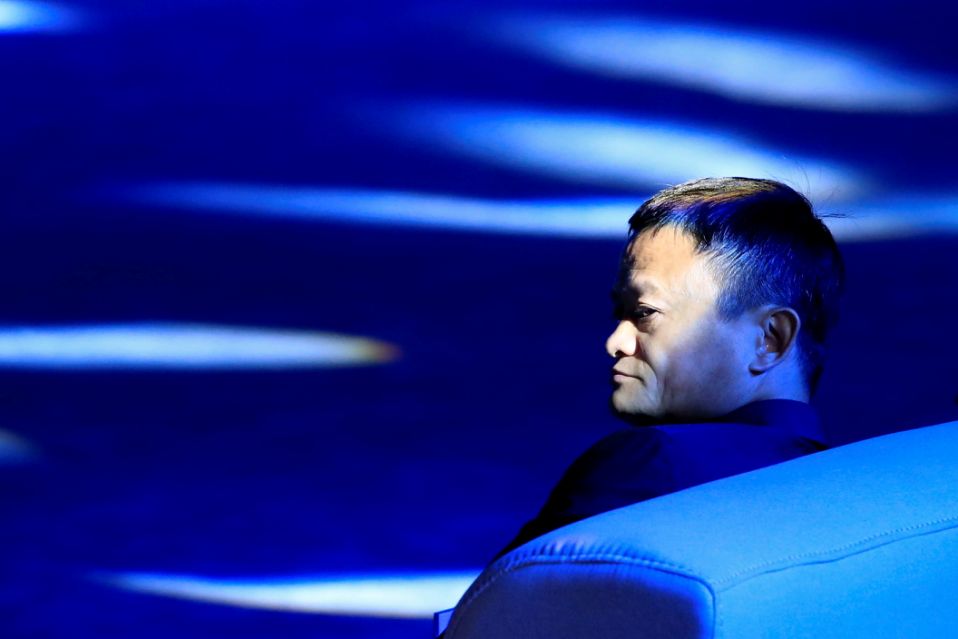 Jack Ma không bị bắt, mà đang đi đánh golf 